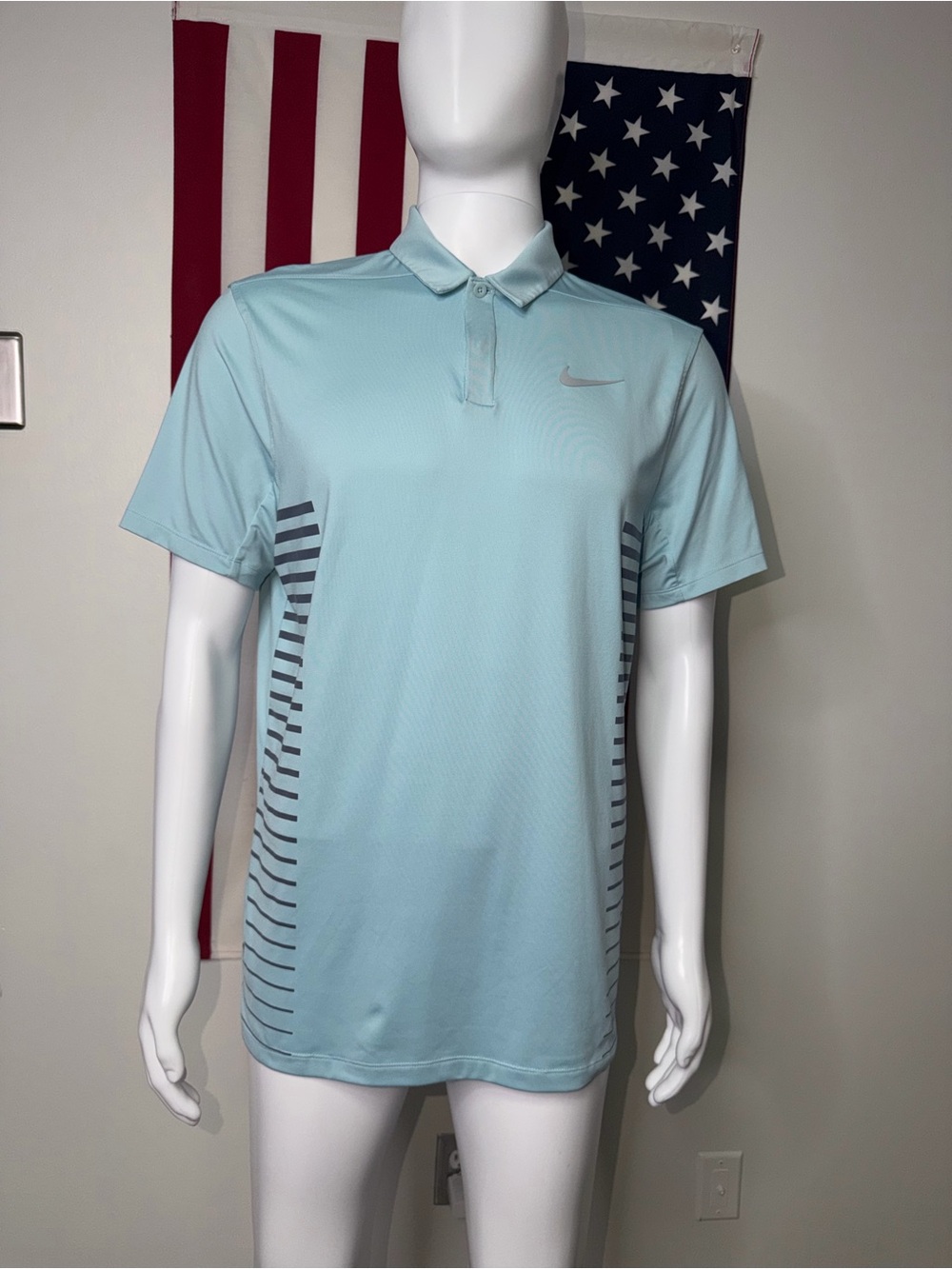 Nike Men’s Light Blue Performance Polo Shirt